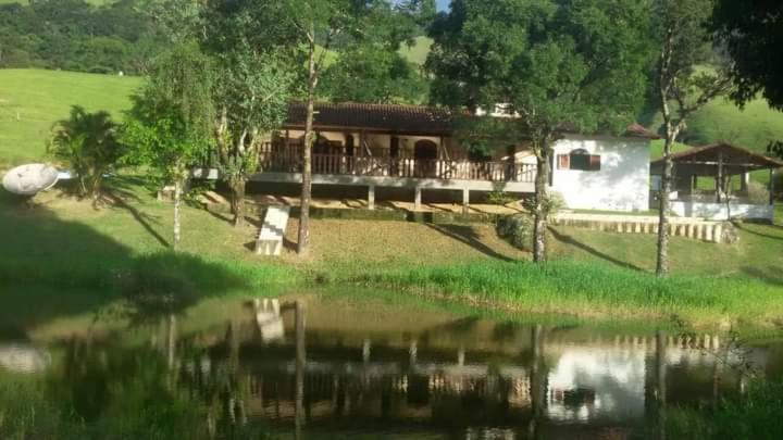 Hospedagem Faz. Soberana Villa Macaé Eksteriør bilde